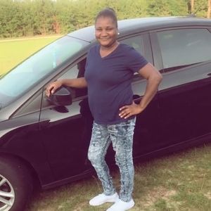 Meet your Posher, Denise